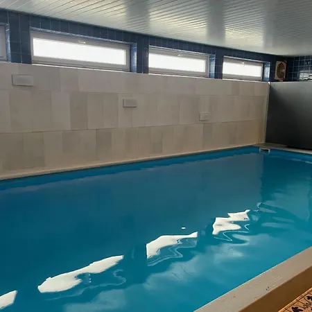 Peters Aparthotel 3*